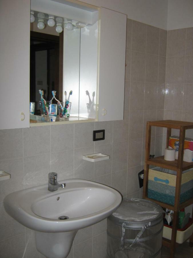 Appartamento A Due Passi Dal Lago Torbole Sul Garda Ngoại thất bức ảnh